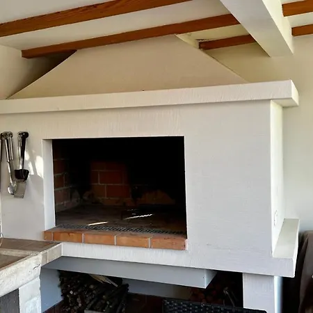Villa Beachfront Melata With Sauna & Seaview *