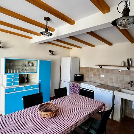 Beachfront Melata With Sauna & Seaview * Molat